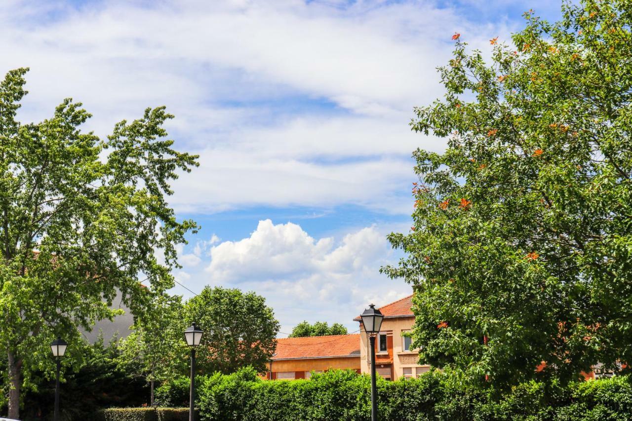 Kyriad Direct Roanne Hotel Dış mekan fotoğraf